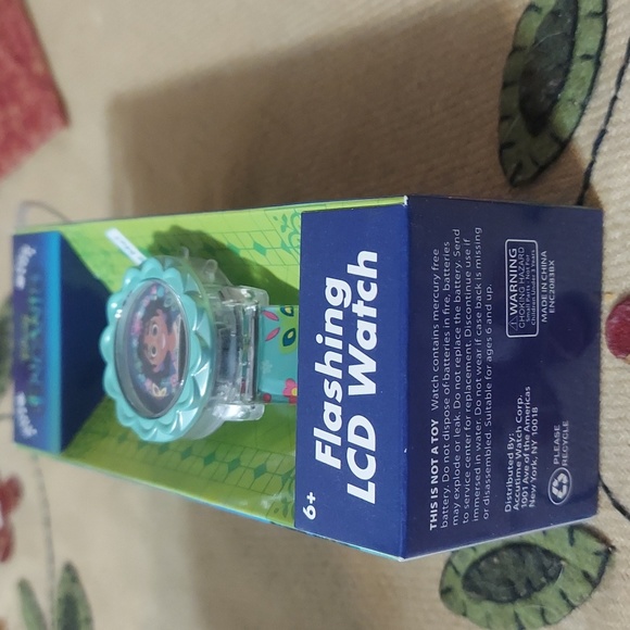 Disney Encanto Flashing LCD Watch - New! - Picture 6 of 9